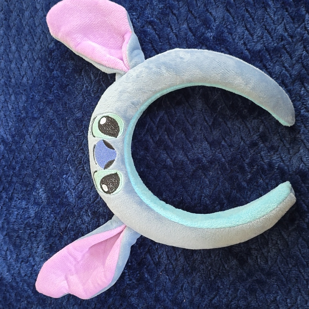 Lilo & Stitch Spa Headband and Makeup Brushes - Picture 3 of 3